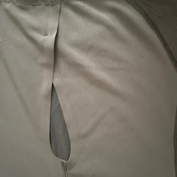 Lululemon High-Neck Running and Training Long-Sleeve Shirt - Picture 4 of 5